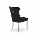 Chaise en velours avec clous et pieds en métal